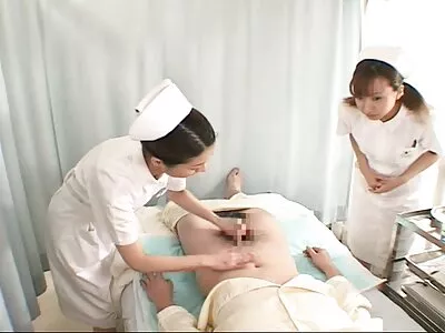 大屁股乌木小妞渴望一些异族他妈的