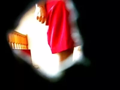 金发女郎在他宽敞的货车里与兴奋的陌生人交配