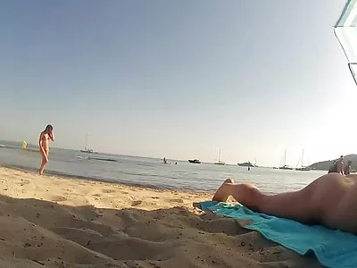 可爱的拉丁小妞做爱与垂死的inamorato