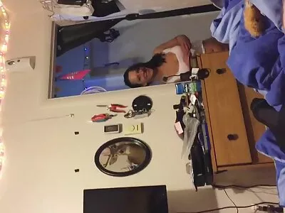 拥有美妙身体的天后喜欢吮吸和他妈的