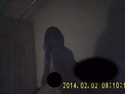 来自法国的英俊厨师在他的表演中操了美味的小妞