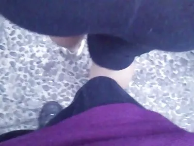 配偶的好友和妻子在浴室里乱搞阴户